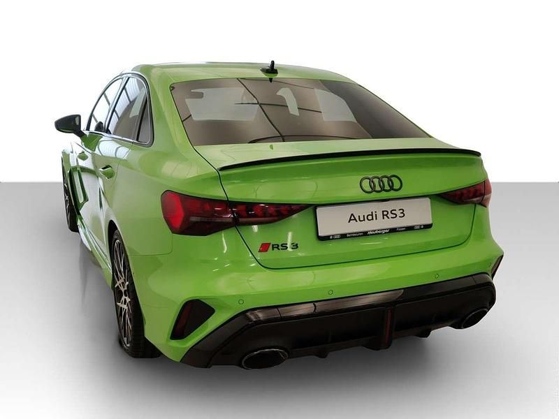 Gebraucht Audi RS3 Sport 400 PS (294 kW) 2025 Kyalamigrün Limousine