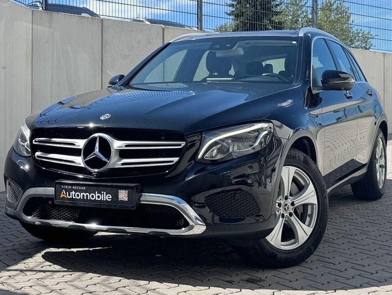 Schwarz Gebraucht 2017 Mercedes GLC220 SUV | 21.999 € (Superpreis) - Bild 1/4