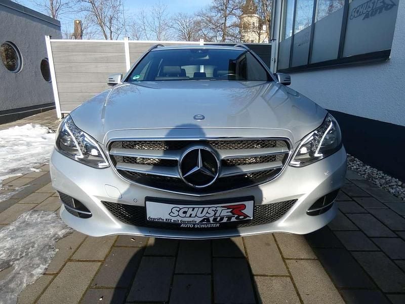 Gebraucht Mercedes E350 258 PS (189 kW) 2016 Iridiumsilber  metalliclack Kombi