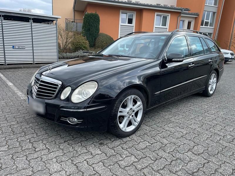 Gebraucht Mercedes E280 Avantgarde 190 PS (139 kW) 2007 Schwarz Kombi