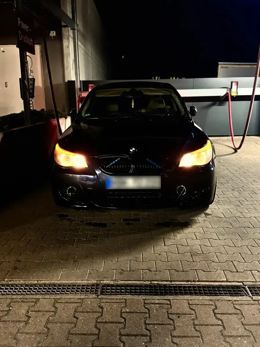 Gebraucht BMW 530 272 PS (200 kW) 2008 Blau Limousine