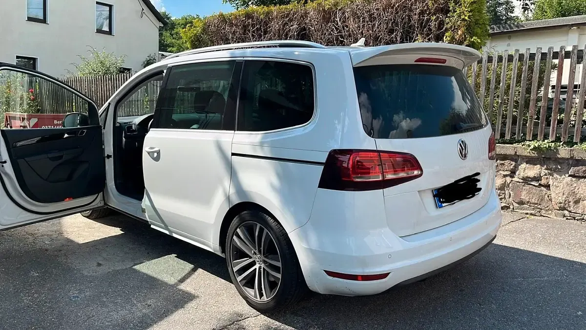 Gebraucht VW Sharan 150 PS (110 kW) 2015 Weiß Van / Kleinbus