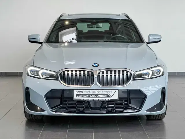 Gebraucht BMW 320 M Sport 190 PS (139 kW) 2025 Grau Kombi