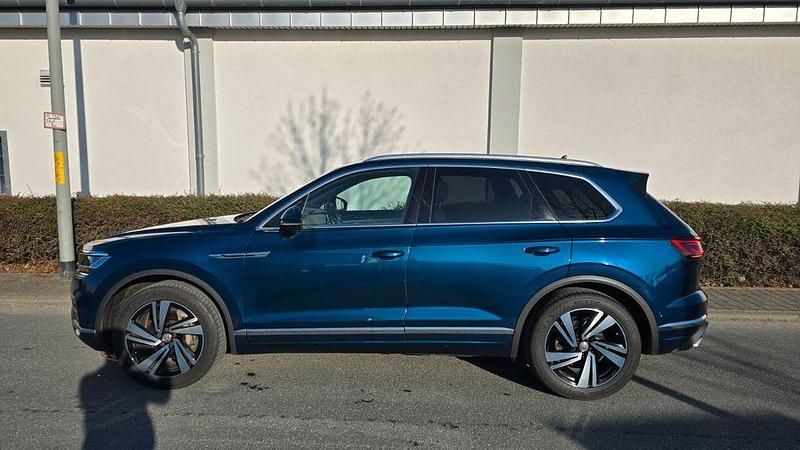 Gebraucht VW Touareg 286 PS (210 kW) 2018 Blau SUV
