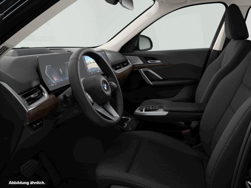 Gebraucht BMW X1 Shadowline 156 PS (114 kW) 2025 Cape york grün metallic SUV