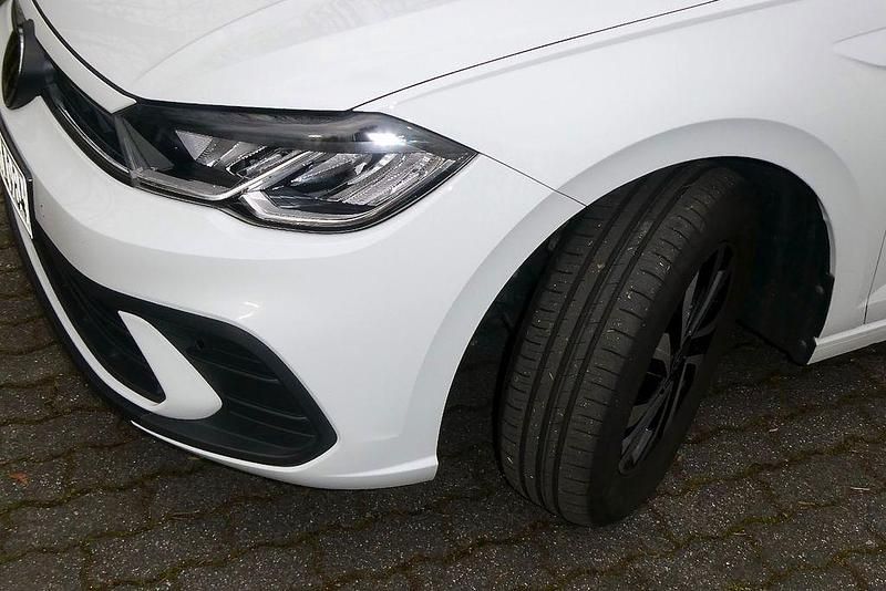 Gebraucht VW Polo Active 95 PS (69 kW) 2023 Weiß Kleinwagen