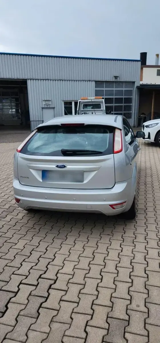 Gebraucht Ford Focus Sport 115 PS (84 kW) 2009 Silber Coupé