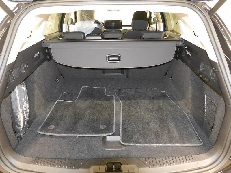 Gebraucht Ford Focus Active X 125 PS (91 kW) 2024 Schwarz Limousine