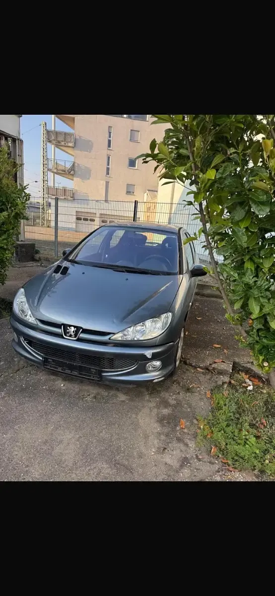 Gebraucht Peugeot 206 75 PS (55 kW) 2006 Blau Kleinwagen