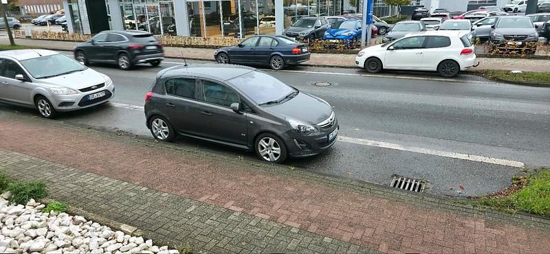 Andere farben Gebraucht 2013 Opel Corsa Kleinwagen | 5.900 € (Teuer) - Bild 1/4