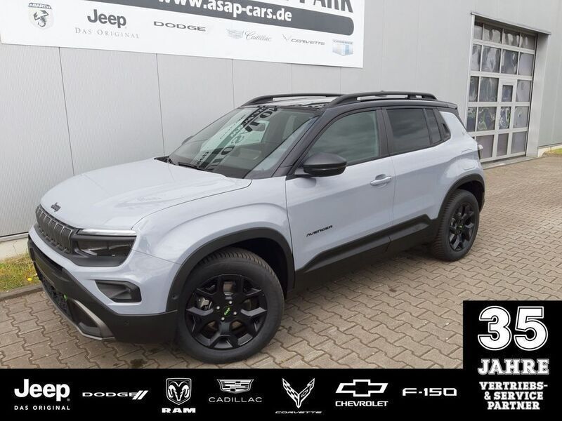 Grau Neu 2025 Jeep Avenger Overland SUV | 36.890 € - Bild 1/4