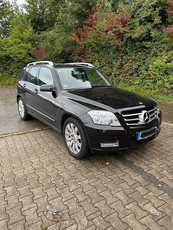 Schwarz Gebraucht 2011 Mercedes GLK220 SUV | 9.100 € (Superpreis) - Bild 1/4