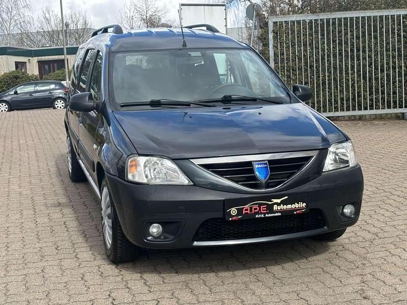 Gebraucht Dacia Logan Lauréate 105 PS (77 kW) 2008 Grau Kombi