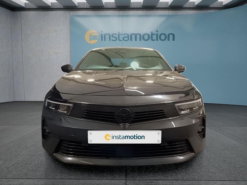 Gebraucht Opel Astra 131 PS (96 kW) 2025 Schwarz Limousine