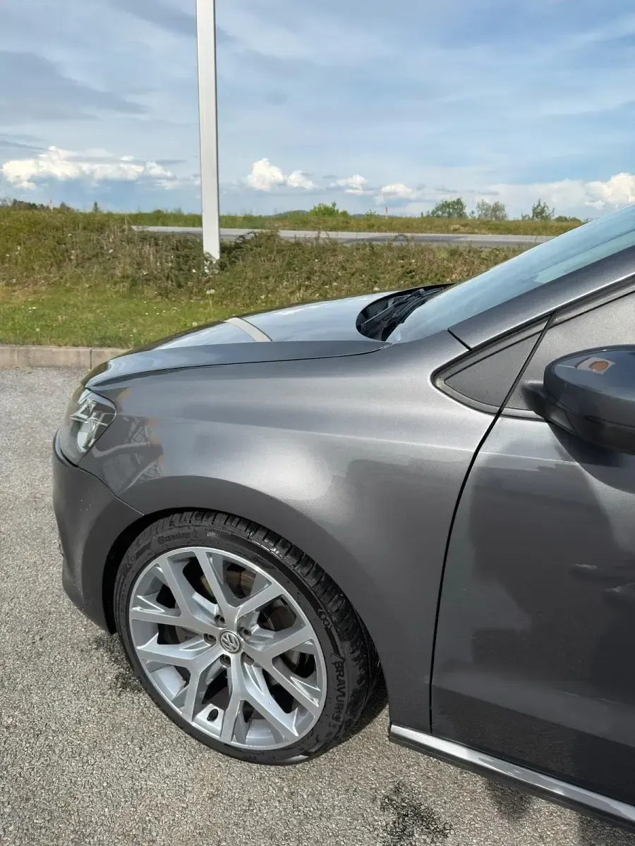 Gebraucht VW Polo 110 PS (80 kW) 2015 Grau Limousine