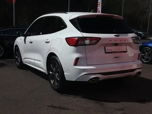 Gebraucht Ford Kuga ST-Line X 150 PS (110 kW) 2022 Weiß SUV