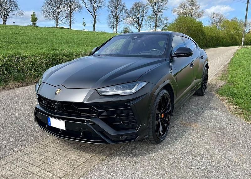Schwarz Gebraucht 2021 Lamborghini Urus SUV | 229.500 € (Guter Preis) - Bild 1/4
