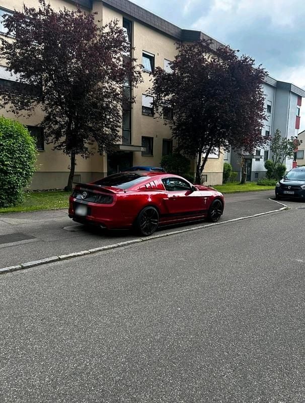 Second-hand Ford Mustang 309 CP (227 kW) 2013 Roșu Coupe