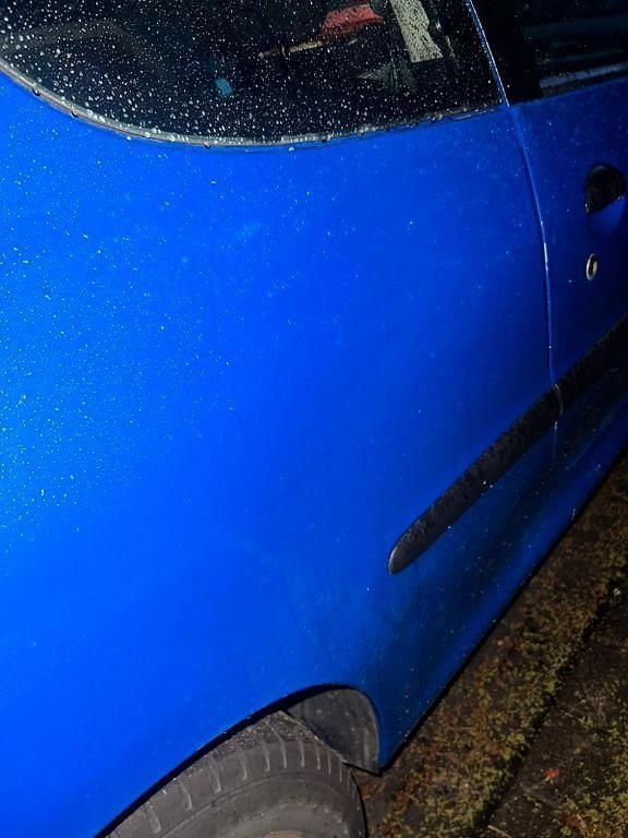 Blau Gebraucht 2006 Peugeot 206 Limousine | 1.490 € (Guter Preis) - Bild 1/4