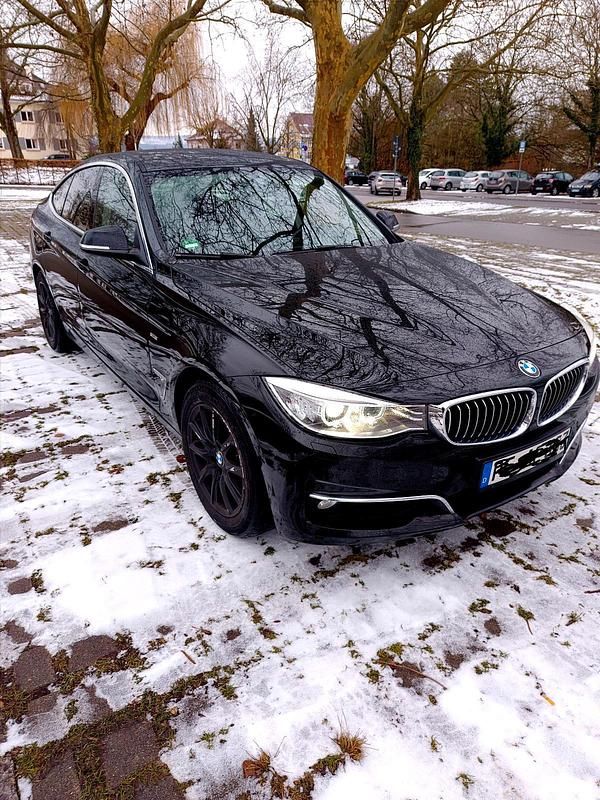Gebraucht BMW 318 Gran Turismo Luxury Line 143 PS (105 kW) 2013 Schwarz Limousine