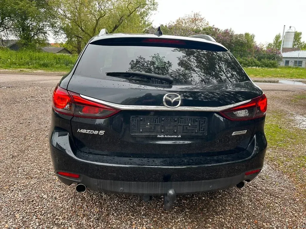 Używany Mazda 6 Vision 165 KM (121 kW) 2016 Czarny Sedan/Limuzyna