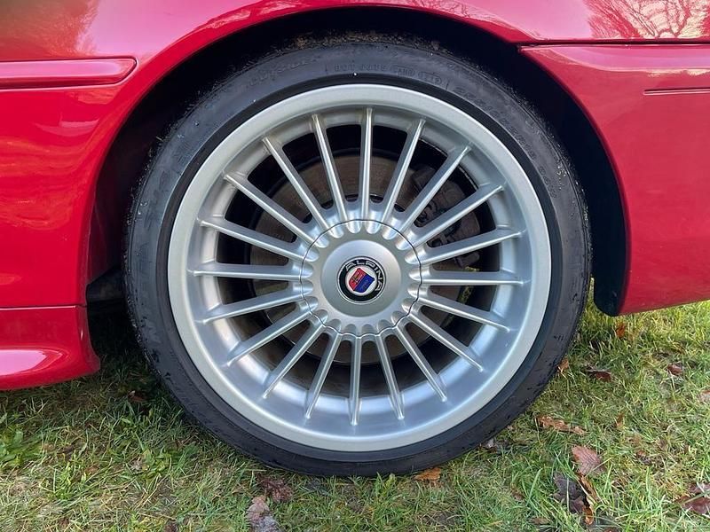 Gebraucht BMW 330 Cabriolet Sport Line 231 PS (169 kW) 2002 Rot Cabrio