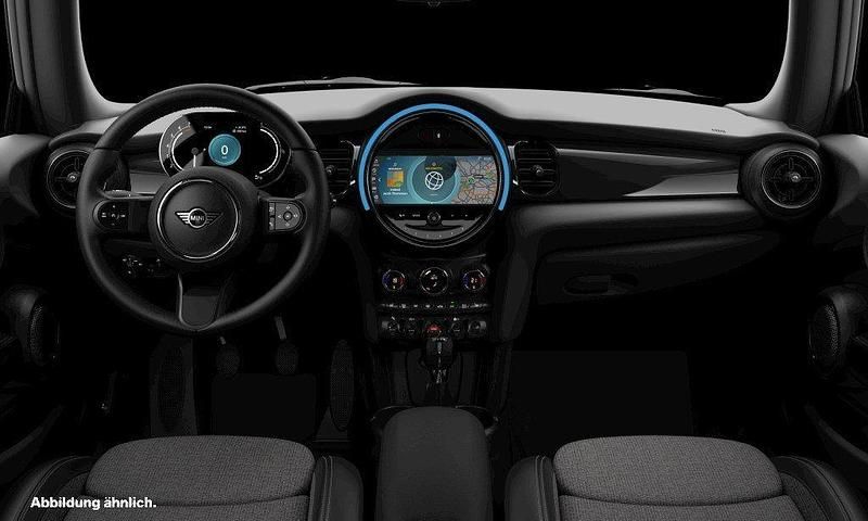 Gebraucht Mini Cooper Classic 136 PS (100 kW) 2023 Weiß Kleinwagen