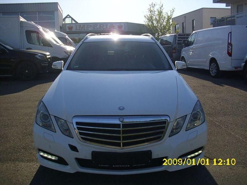 Usata Mercedes E350 306 CV (225 kW) 2012 Bianco Berlina