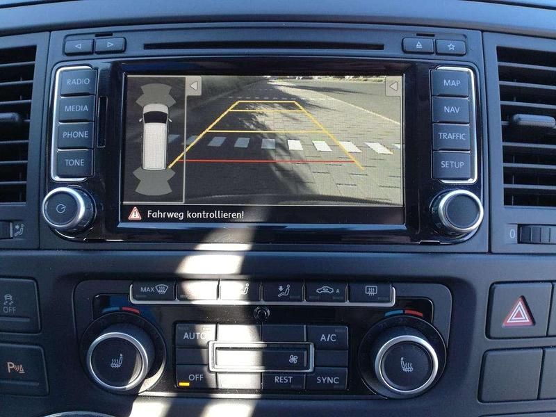 Gebraucht VW Multivan Highline 179 PS (131 kW) 2015 Van