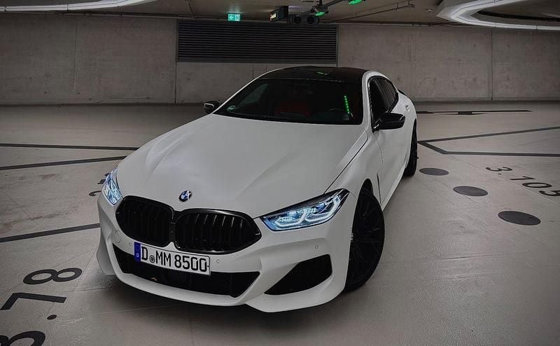 Weiß Gebraucht 2020 BMW M850 Performance Coupé | 52.890 € (Guter Preis) - Bild 1/4
