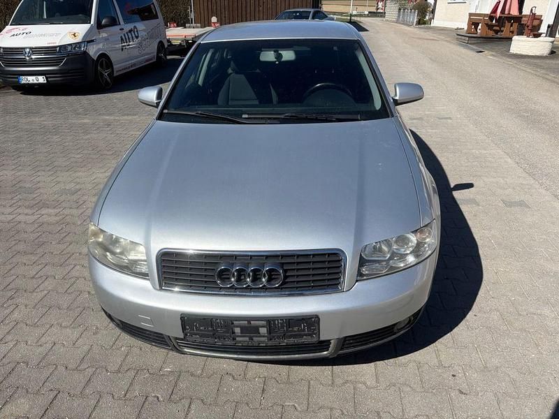Gebraucht Audi A4 Sport 131 PS (96 kW) 2004 Silber Limousine