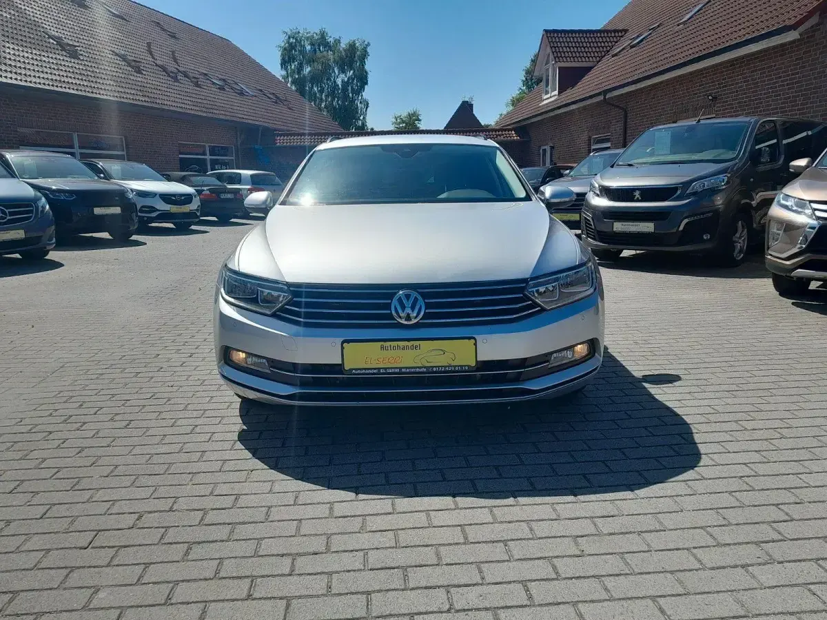 Gebraucht VW Passat Comfortline 150 PS (110 kW) 2018 Silber Kombi