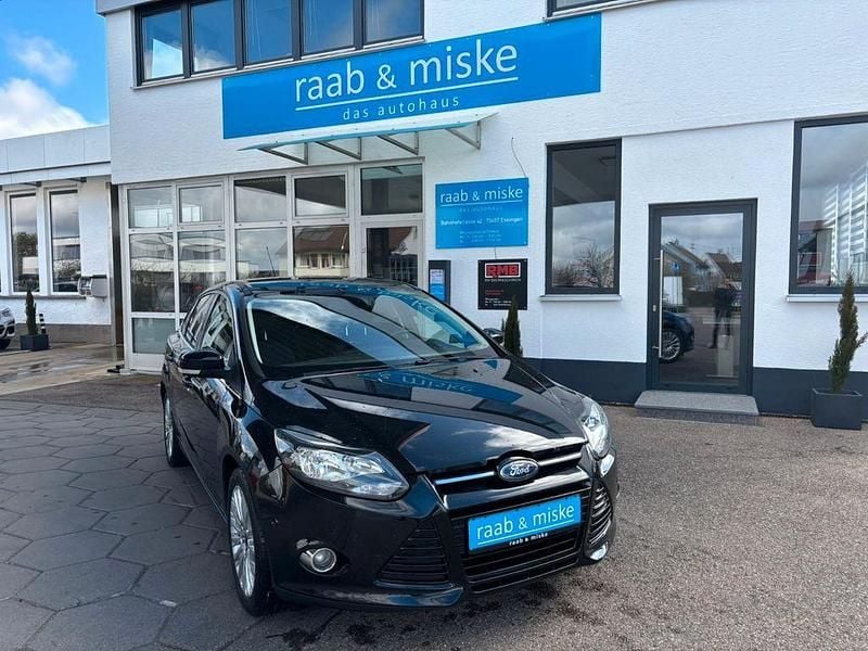 Gebraucht Ford Focus Titanium 140 PS (102 kW) 2011 Schwarz Limousine