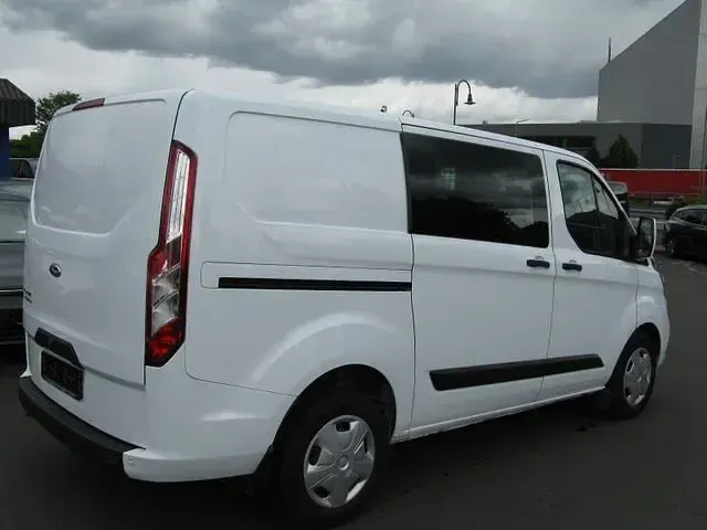 Gebraucht Ford Transit Custom ST 131 PS (96 kW) 2023 Weiß Van / Kleinbus