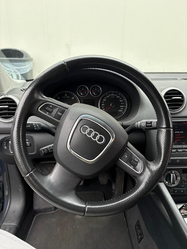 Gebraucht Audi A3 116 PS (85 kW) 2009 Grau Kleinwagen