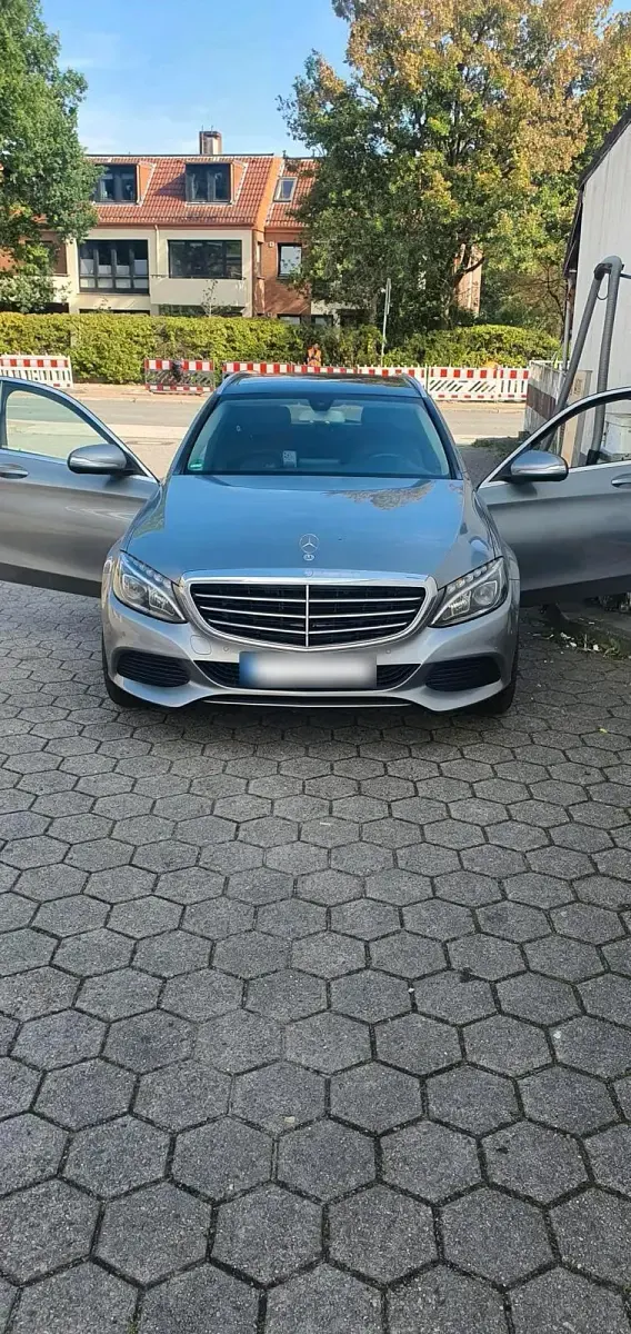 Gebraucht Mercedes C220 170 PS (125 kW) 2014 Grau Kombi