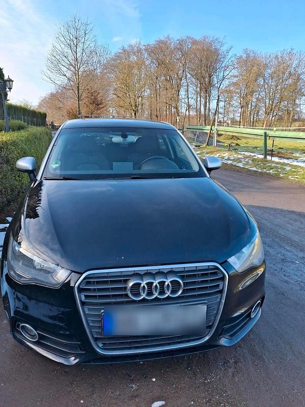 Second-hand Audi A1 105 CP (77 kW) 2013 Negru Hatchback