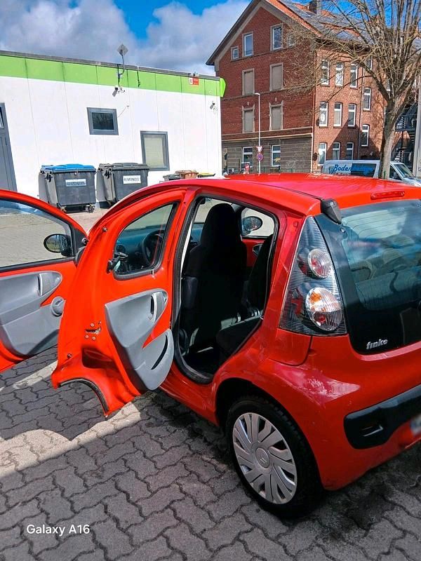 Gebraucht Citroën C1 68 PS (50 kW) 2007 Rot Kleinwagen