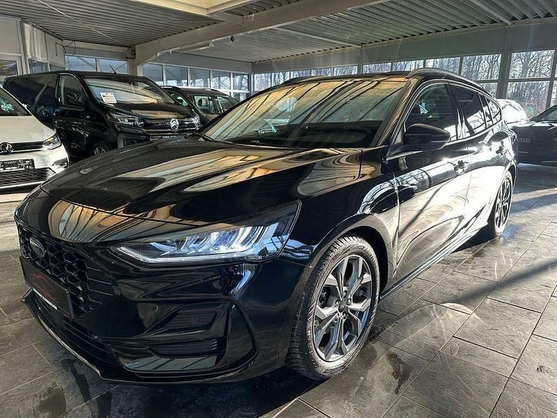 Gebraucht Ford Focus ST-Line X 125 PS (91 kW) 2025 Schwarz Limousine