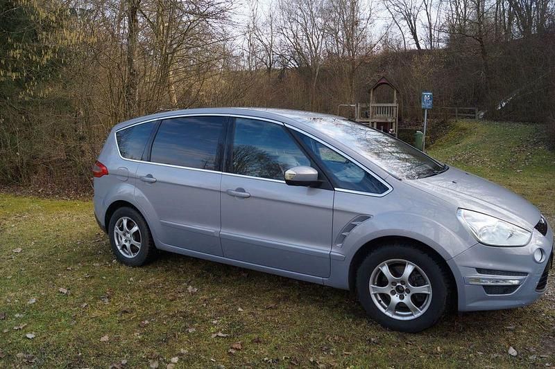 Gebraucht Ford S-MAX Titanium 160 PS (117 kW) 2011 Grau Van / Kleinbus