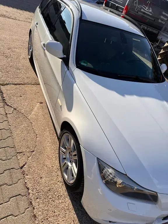 Używany BMW 320 Performance 177 KM (130 kW) 2010 Biały Kombi