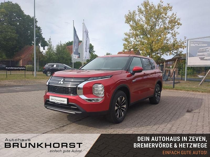 Rot Neu 2025 Mitsubishi Outlander Plus SUV | 46.990 € - Bild 1/3