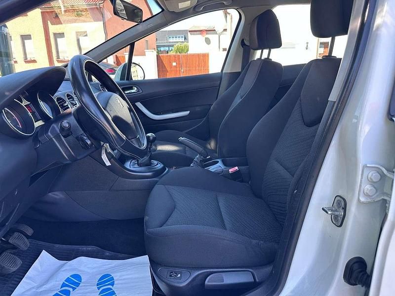 Gebraucht Peugeot 308 SW Tendance 109 PS (80 kW) 2010 Weiß Kombi