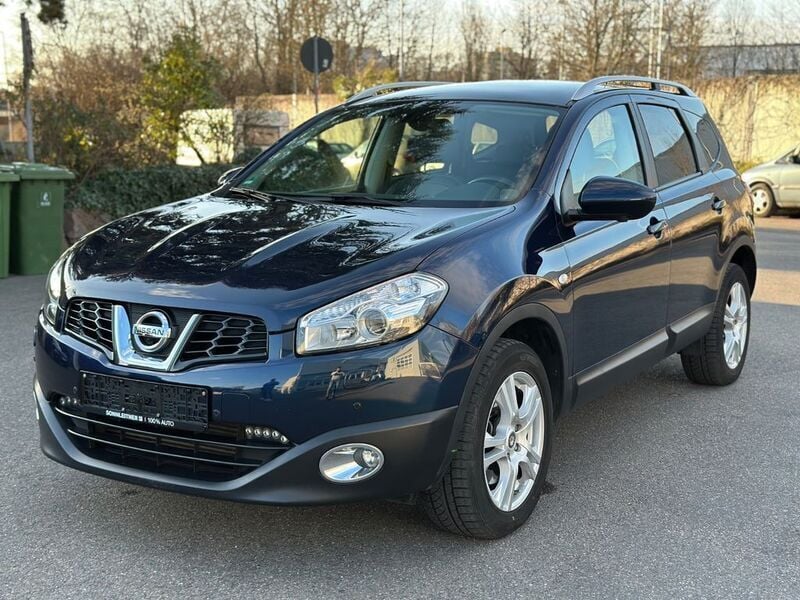 Blau Gebraucht 2012 Nissan Qashqai +2 360º SUV | 12.990 € (Etwas zu teuer) - Bild 1/4