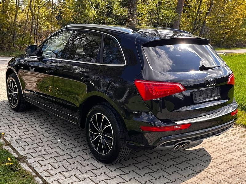 Używany Audi Q5 S-Line 170 KM (125 kW) 2011 Czarny SUV