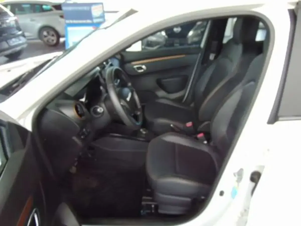 Gebraucht Dacia Spring Extreme 47 kW (65 PS) 2023 Weiß Kleinwagen