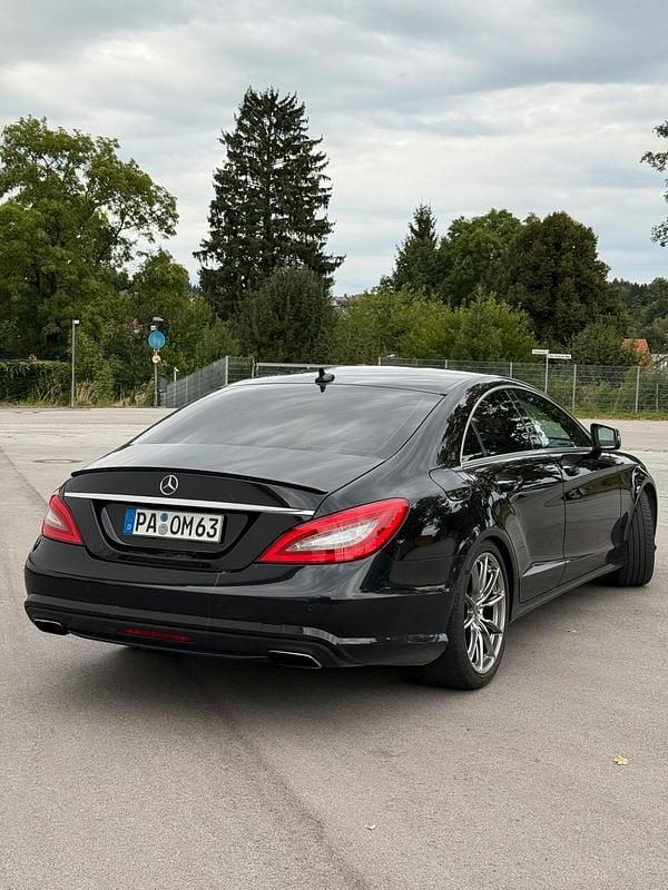 Schwarz Gebraucht 2011 Mercedes CLS350 AMG Coupé | 15.800 € (Fairer Preis) - Bild 1/4
