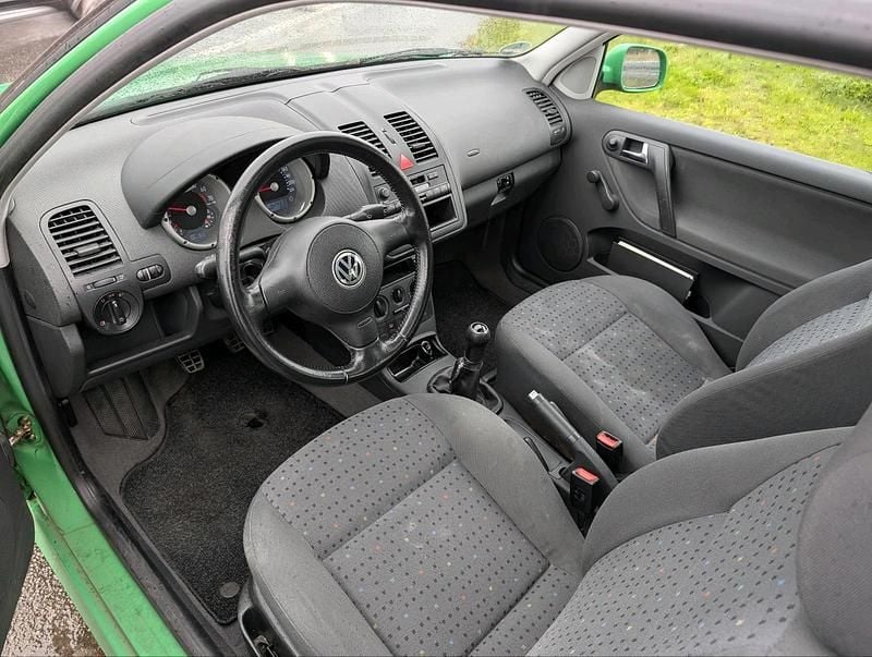 Gebraucht VW Polo 50 PS (36 kW) 2001 Grün Kleinwagen