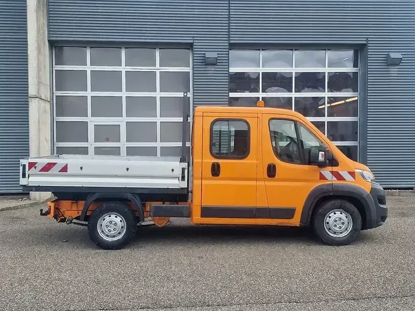 Gebraucht Citroën Jumper 163 PS (119 kW) 2018 Farbe orange ral 2011/farbe fl Van / Kleinbus