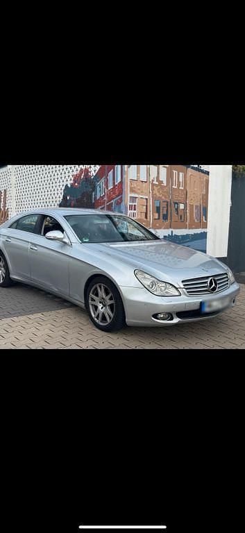 Gebraucht Mercedes CLS350 272 PS (200 kW) 2004 Silber Limousine